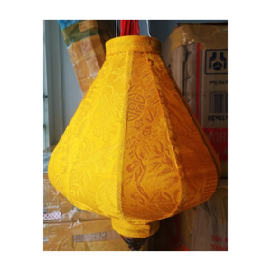 Lanterne suspendue Hoi an lanterne en soie et bambou peinte à la main colorée pour la décoration du nouvel an personnalisée vietnamienne maison extérieure - Product Image 3