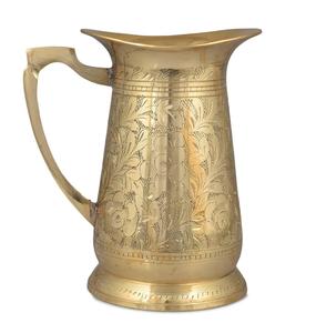 Pichet de service en métal au design gaufré de qualité supérieure avec poignée en laiton Pichet à jus de forme et de taille personnalisées à bas prix. - Product Image 2