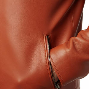 เสื้อแจ็กเก็ตหนังแกะสำหรับผู้ชายเสื้อแจ็กเก็ตหนังมอเตอร์ไซค์แบบปรับแต่งได้เสื้อแจ็กเก็ตอุ่นทันสมัยทนทานแฟชั่นสำหรับนักขี่มอเตอร์ไซค์ - Product Image 4