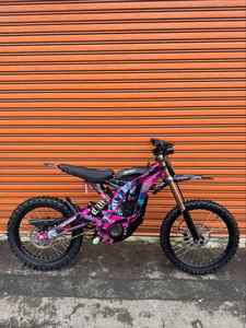 Listo para Enviar ORIGINAL Surron Ultra Bee HP Carbon Black 21kw Turbo 74v/60ah Entrega a Domicilio - Product Image 5