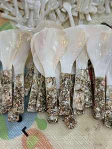 Cuillère de service artisanale de luxe avec nacre et coquille d'ormeau polies, idéale pour le caviar, parfaite pour les dîners gastronomiques - Product Image 3