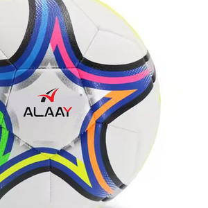 Alaay ลูกฟุตบอลหนังพีวีซีขนาด3.5มม. พร้อมโลโก้สีสันสดใสออกแบบได้ตามต้องการสำหรับการแข่งขันฟุตบอล - Product Image 4