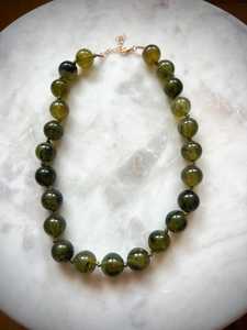 Collier en résine de qualité supérieure collier en résine transparente meilleure qualité par mn exportations d'Inde - Product Image 2