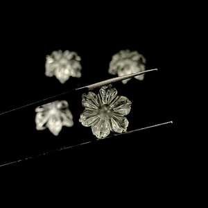 Amuleto de Piedra Preciosa Suelta en Forma de Flor de Cuarzo Cristal Tallado a Mano de 12 mm para Joyería - Product Image 1