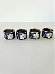 Servilleteros de Metal Hechos a Mano con Madreperla, Color Negro Pantone con Remolinos, Diseños de Lunares Brillantes, Ecológicos y Modernos para la Mesa - Product Image 4