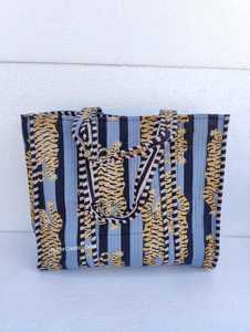 Sac fourre-tout matelassé imprimé main bloc logo personnalisé sac à provisions sac à bandoulière coton plage et épicerie sac de voyage fourre-tout fait à la main - Product Image 4