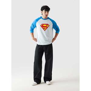 T-shirt décontracté streetwear à col rond et manches raglan, imprimé graphique sérigraphié haute définition, 100% coton jersey Frost + T-shirts pour hommes - Product Image 6