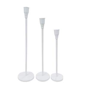 Portavelas de metal moderno para decoración de mesa de comedor, ideal para arreglos interiores minimalistas y artísticos - Product Image 1