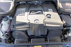 Mercedes-Maybach GLS 600 2023, Gasolina, Bajo Kilometraje - Product Image 6