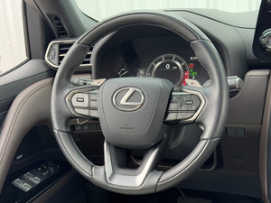 Lexus LX 600 SUV de Lujo 2024, Transmisión Automática, Tracción AWD, Cuero Claro, Turbo, R18, Aluminio, Certificado, Limpio y Poco Uso - Product Image 4