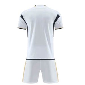 Uniforme de football personnalisé Maillot d'équipe Maillot de football Maillot de football Uniforme de football T-shirt de football par sublimation T-shirts de football - Product Image 4