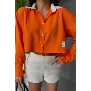 Chemise courte orange pour femme avec col blanc et détail d'étiquette Oran - Product Image 2
