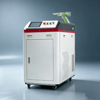 Machine de nettoyage au laser portative haute puissance 3000W pour l'élimination de la rouille, le décapage de la peinture et le nettoyage des métaux