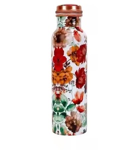 Botella de agua de cobre impresa de lujo disponible Más duradera y extra confiable para el uso Botella antibacteriana a prueba de fugas disponible - Product Image 4