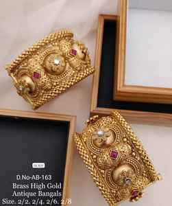 Women's Fashionable Thick Gold-Plated Brass Bangles Stylish <b>Accessory</b> - Product Image 1