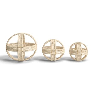 Le superbe objet de table en métal doré améliore les intérieurs avec un design moderne audacieux et un attrait artistique intemporel - Product Image 5