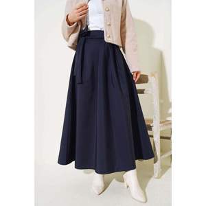 Falda acampanada cintura Azul Marino - Product Image 2