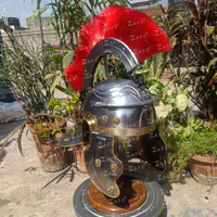 Casco de Centurión Romano con Pluma Roja, Armadura de Acero Suave con Acabado Pulido, Talla Adulto para Eventos de Cosplay y Representaciones Escénicas