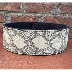 Cinturón de Levantamiento de Pesas de Cuero Negro de 4 Pulgadas con Hebilla de Palanca de Alta Resistencia - Product Image 3