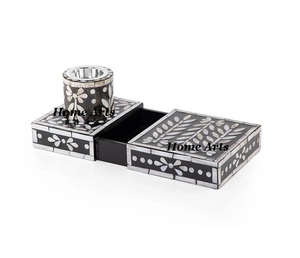 ที่จุดธูปทำด้วยมือสีดำและสีขาว - Product Image 1