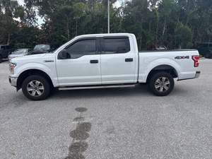 EN SOLDE! Vente aux enchères par courtier pour camionnettes d'occasion 2019 F-150 X-LT Super-Crew 4WD à usage commercial - Product Image 5