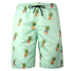 Pantalones cortos con estampado de sublimación de moda Cintura elástica de poliéster 100% y opciones de diseño personalizado para looks únicos audaces - Product Image 4