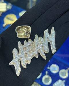 Pendentif en argent sterling plaqué or de style Hip Hop en moissanite VVS personnalisée - Product Image 1