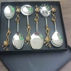 Juego de Cubiertos de Diseño Moderno con Acabado Dorado, Tenedor, Cuchara, Mantequillera, Equipo de Cocina, Nuevo y Personalizable, en Oferta - Product Image 3