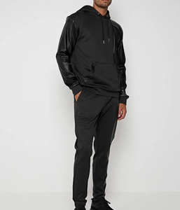 เสื้อสเวตเชิ้ตมีฮู้ดแบบสวมหัวของผู้ชายเสื้อสเวตเชิ้ตมีฮู้ดแขนยาวผ้าโพลีเอสเตอร์พิมพ์ลายแผ่นหนังมีโลโก้ - Product Image 1