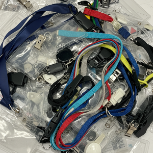 Badges, étiquettes nominatives et lanières TerraCycle, petite boîte zéro déchet fabriquée en France - Product Image 3