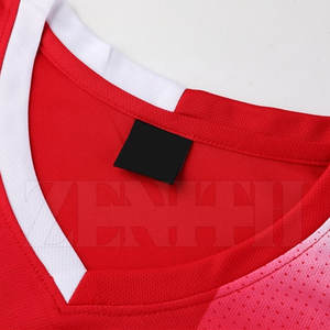 เสื้อกีฬากลางแจ้งขนาดพลัสไซส์ผ้าโพลีเอสเตอร์100% เสื้อฟุตบอลโลโก้ทีมของคุณเอง - Product Image 3