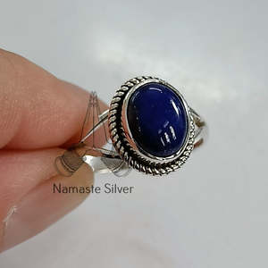 Bague artisanale en argent sterling 925 pour femme, style bohème, avec pierre précieuse lapis-lazuli bleue et motif géométrique, pièce maîtresse, cadeau pour elle - Product Image 2