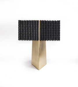 Cabinet de bar en bois de manguier de qualité supérieure avec finition or noir au design CNC unique pour meubles de bar à domicile - Product Image 1