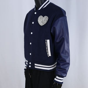 แจ็คเก็ตวาร์ซิตี้แบบวินเทจปี 2026 รับทำโลโก้ OEM แขนหนังแท้ ประดับคริสตัลที่ด้านหลังและด้านหน้า - Product Image 4