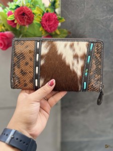 กระเป๋าเงินหนังวัวแท้แฟชั่นทันสมัยสำหรับฤดูร้อนสินค้าขายดีอุปกรณ์ใช้มือสลักซิปมีพู่ห้อยแบบตะวันตกสำหรับ - Product Image 3
