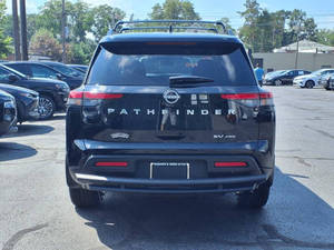 NUEVO Nissan Pathfinder SV 2024 de 4 Puertas, SUV, Seminuevo, en Excelentes Condiciones - Product Image 3