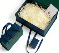 Boîte rigide de luxe pour cadeau de mariage, souvenir, avec fermeture magnétique, revêtement en feuille d'or, doublure en éponge, papier enduit pour sous-vêtements