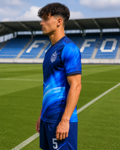 Maillot de football personnalisé par sublimation, motif vague bleue, impression nom et numéro d'équipe, polyester à séchage rapide, vente en gros OEM - Product Image 3