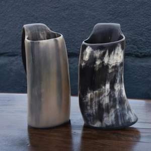 Tasse à bière en corne faite à la main naturelle de qualité supérieure Style animal durable prix attractif tasse à corne à boire Viking pour poli - Product Image 1