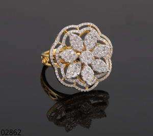 Anillo de compromiso de diamantes naturales de lujo para propuesta de matrimonio y joyería de compromiso permanente disponible en grandes cantidades - Product Image 4