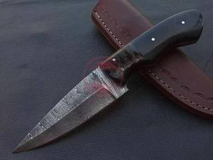 Cuchillo de caza de supervivencia al aire libre hecho a mano, cuchillos de acero de Damasco de alto carbono personalizados - Product Image 2