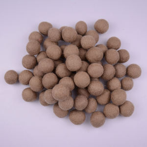 Boule de feutre de laine naturelle décorations de noël éco-conscient bricolage décor à la maison fabriqué à la main népal 2.2cm diverses couleurs fête du festival - Product Image 4