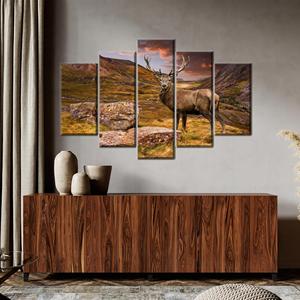 Elegante cuadro en lienzo con estampado de ciervos para decoración navideña moderna, paquete de 5: envoltura tipo galería - Product Image 1