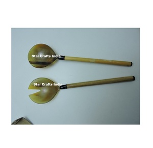 Ensemble d'ustensiles à salade en corne naturelle, ustensiles de cuisine légers de haute qualité - cuillère à servir, fourchette pour la restauration à domicile, ustensiles à salade - Product Image 4