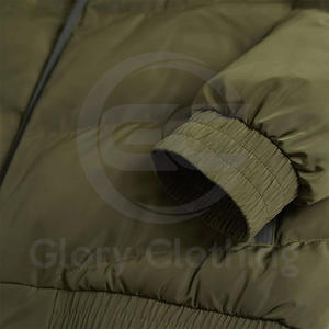 Veste matelassée pour homme tendance de l'hiver, nouvelle conception, coupe ajustée, veste matelassée unie, vestes pour homme - Product Image 4