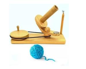 Enrouleur de fil en palissandre-Enrouleur de fil artisanal pour tricoter et crocheter-Enrouleur de boule de fil en bois robuste (palissandre) - Product Image 1