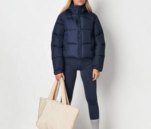 Chaqueta acolchada de mujer de alta calidad Nuevo diseño Precio de tarifa al por mayor Estilo de invierno High Street Etiqueta privada Ropa de moda al aire libre - Product Image 4