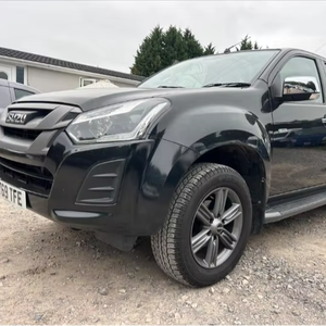 2019 I.S.U.Z.U D-Max 1.9 TD E.i.g.e.r RWD Diesel Electric Wagon Euro 6 Boîte de vitesses automatique 24,000 Miles Cuir noir 4dr Arrière - Product Image 1