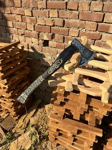 Hacha Vikinga de Doble Hoja de Grado Industrial Steel Craft International, Cabeza de Hacha con Hoja de Acero al Carbono y Mango de Madera para Camping - Product Image 5