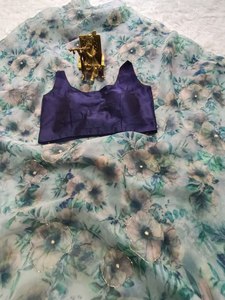 Wholesale Beautiful Vintage Patola Silk Saris Floral Printed Casual Wear for Women Indian & Pakistani Weddings <b>Net</b> <b>Fabric</b> - Product Image 5